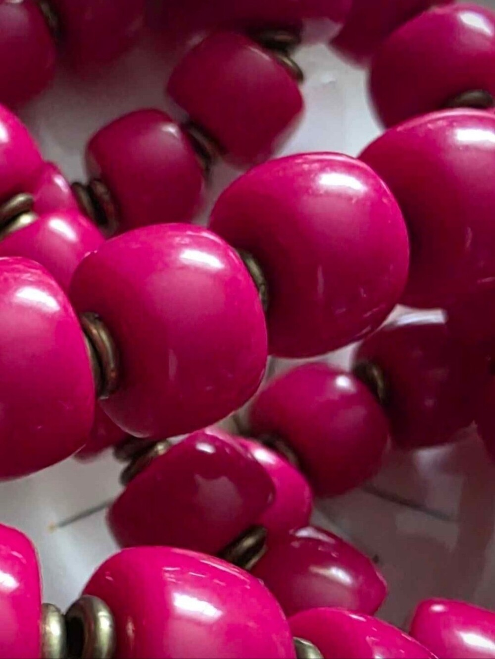 Fuchsia 3 strand Necklace - Picture 3 of 5